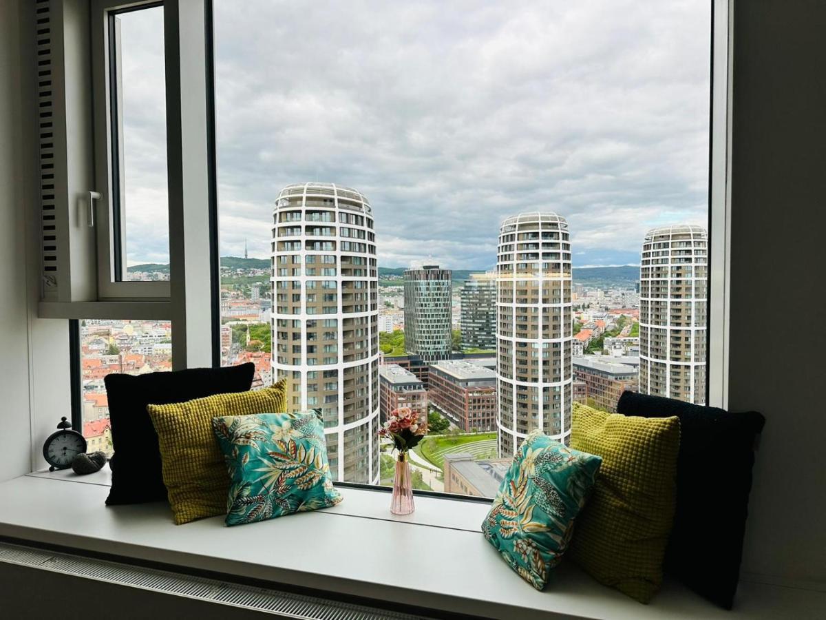 Apartments In Panorama City On 25Th Floor - Amazing View Close To Old Town Bratislava Exterior foto