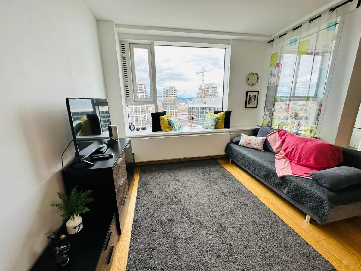Apartments In Panorama City On 25Th Floor - Amazing View Close To Old Town Bratislava Exterior foto